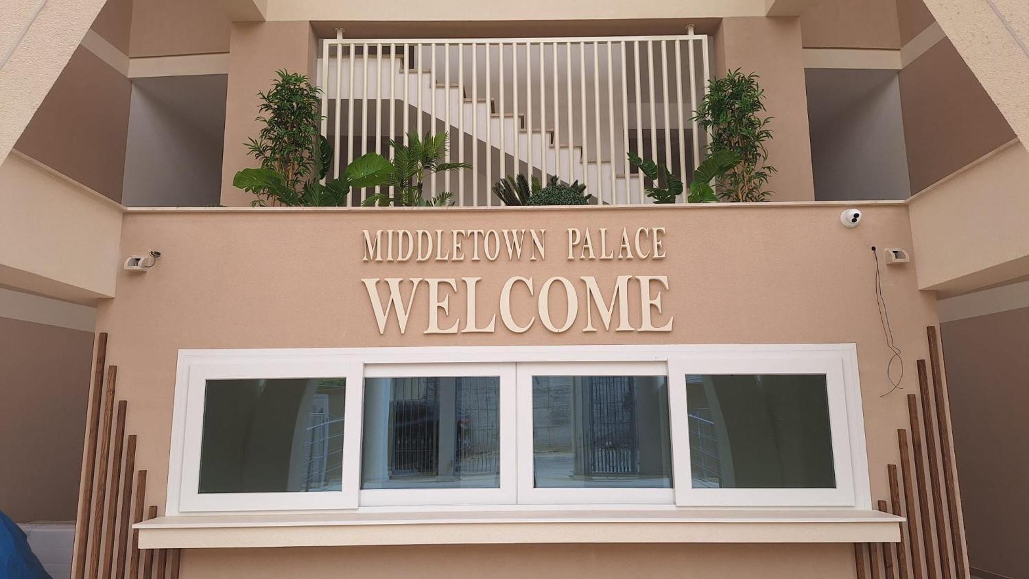 Middle Town Palace โตรเปอา ภายนอก รูปภาพ